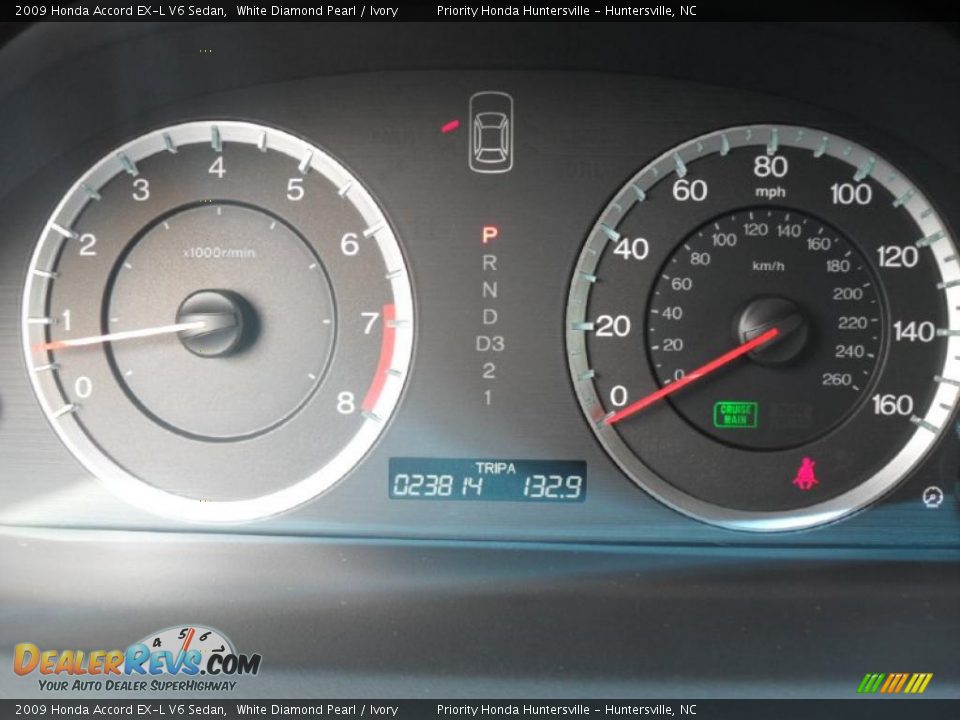2009 Honda Accord EX-L V6 Sedan White Diamond Pearl / Ivory Photo #13