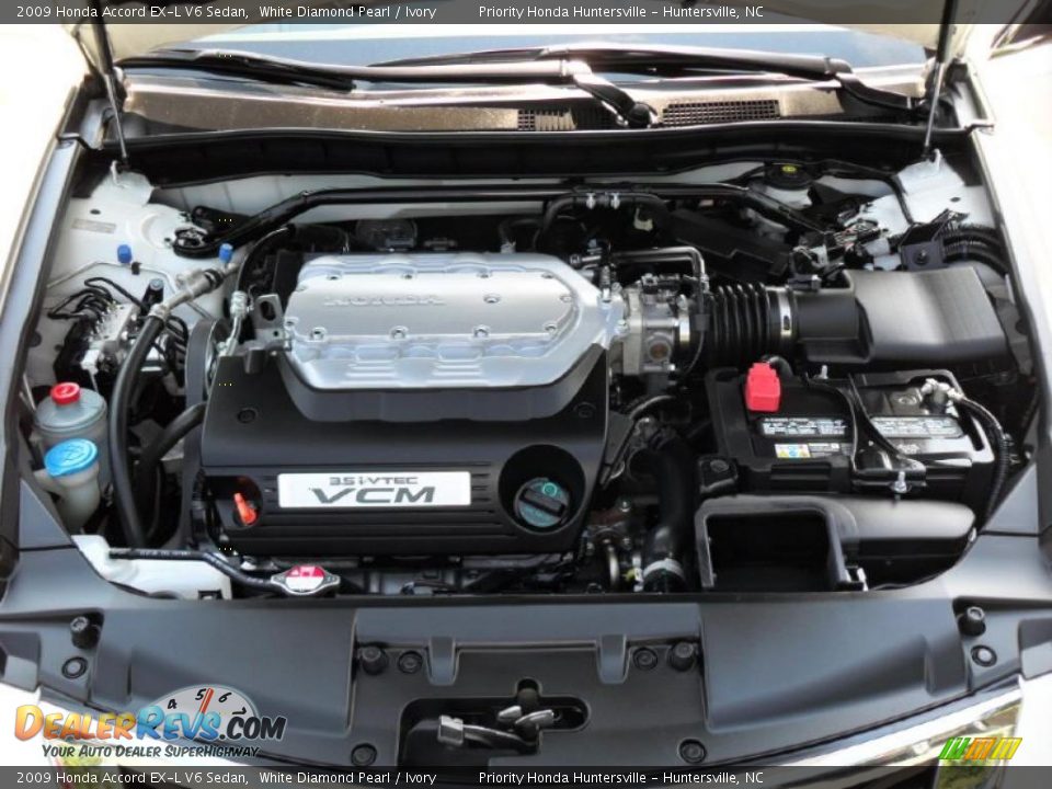 2009 Honda Accord EX-L V6 Sedan White Diamond Pearl / Ivory Photo #22