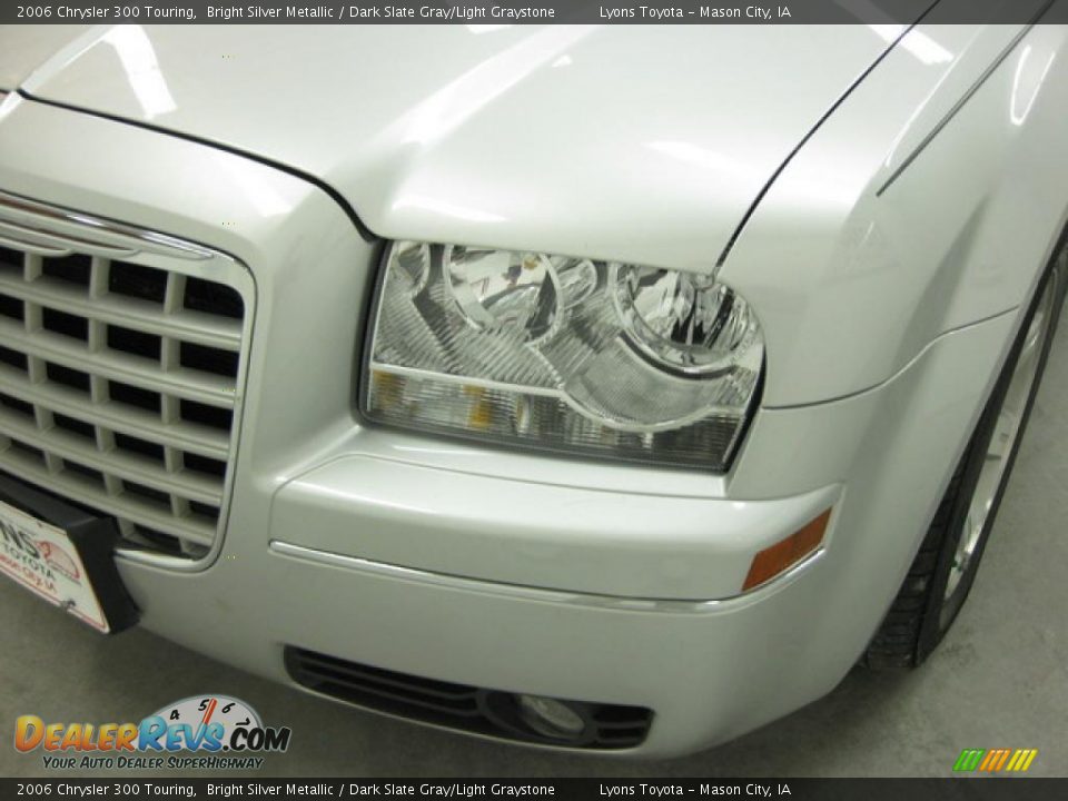2006 Chrysler 300 Touring Bright Silver Metallic / Dark Slate Gray/Light Graystone Photo #12
