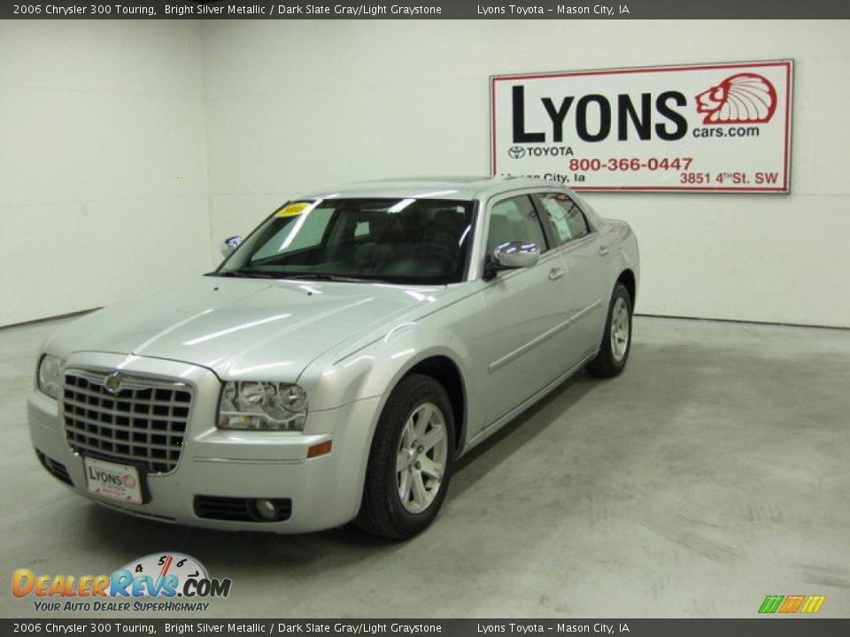 2006 Chrysler 300 Touring Bright Silver Metallic / Dark Slate Gray/Light Graystone Photo #23