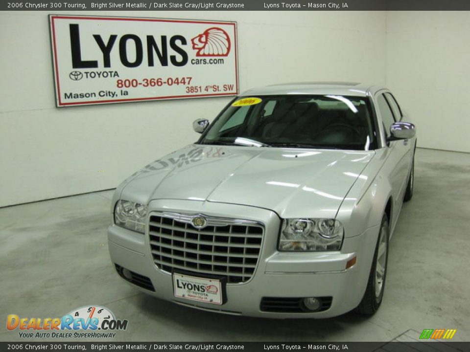 2006 Chrysler 300 Touring Bright Silver Metallic / Dark Slate Gray/Light Graystone Photo #27