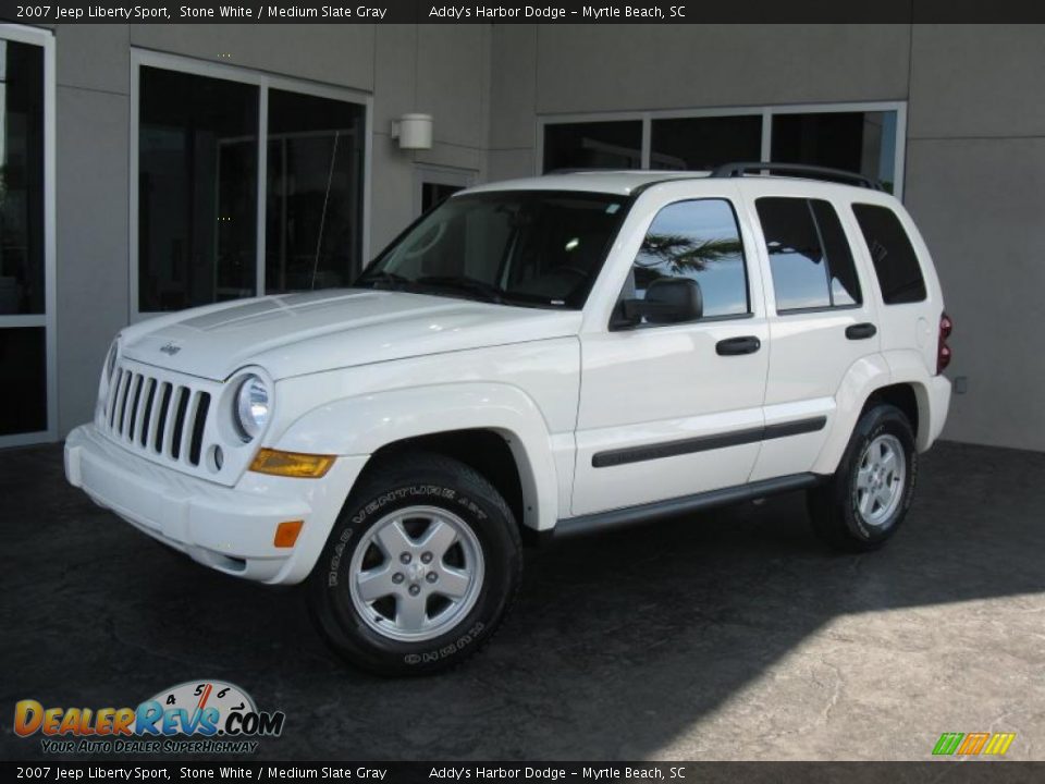 2007 Jeep Liberty Sport Stone White / Medium Slate Gray Photo #1
