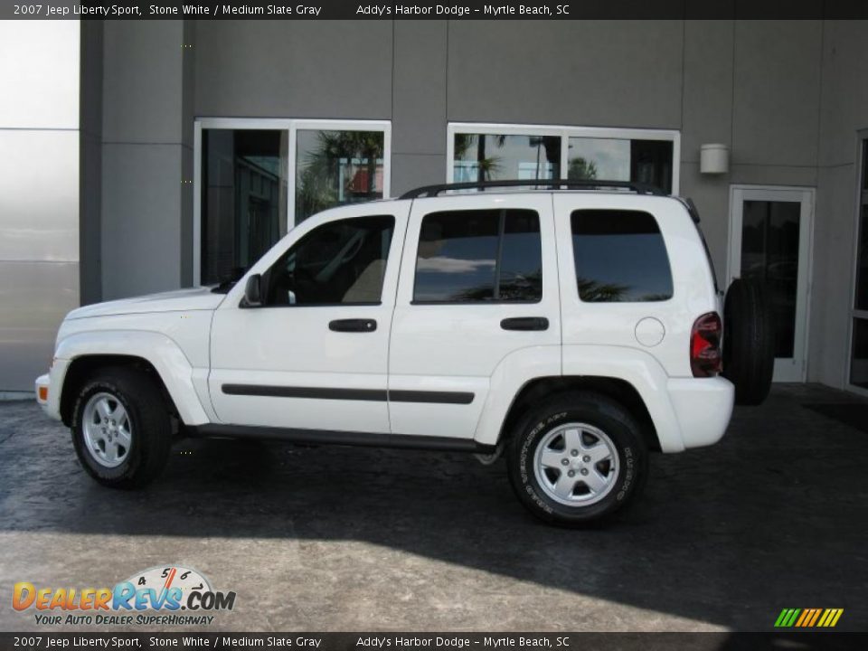 2007 Jeep Liberty Sport Stone White / Medium Slate Gray Photo #2