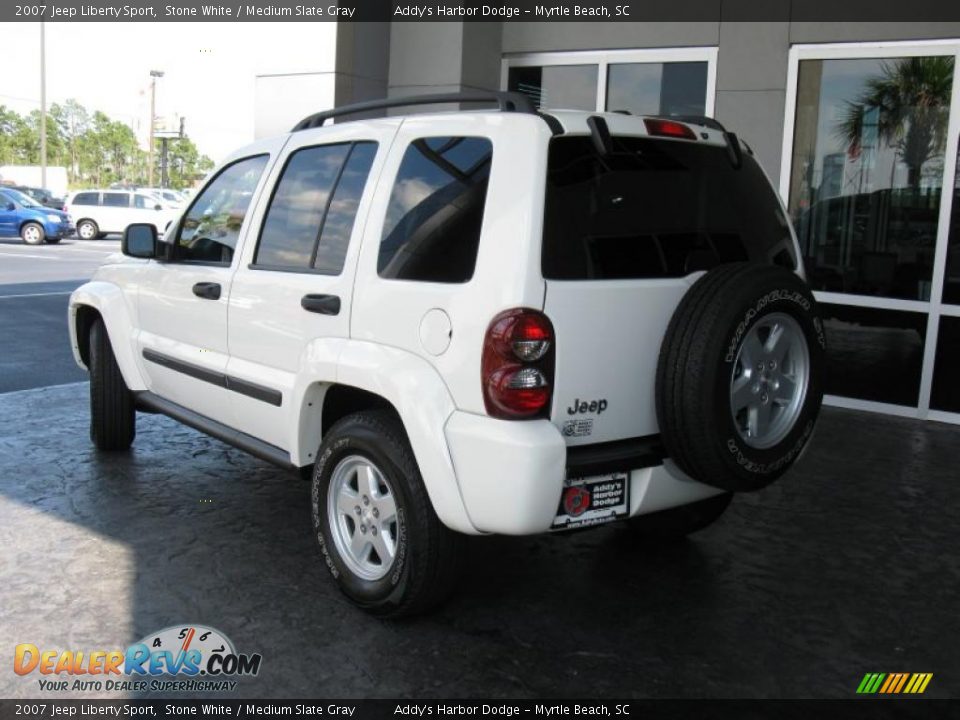 2007 Jeep Liberty Sport Stone White / Medium Slate Gray Photo #5
