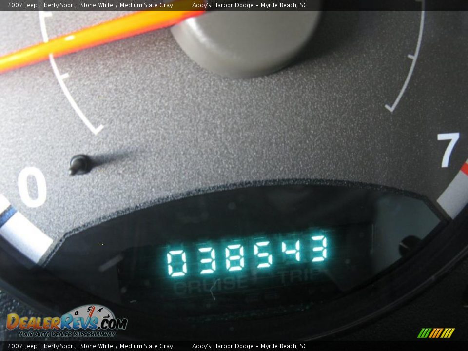 2007 Jeep Liberty Sport Stone White / Medium Slate Gray Photo #13