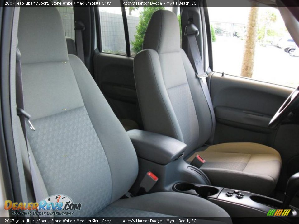 2007 Jeep Liberty Sport Stone White / Medium Slate Gray Photo #16