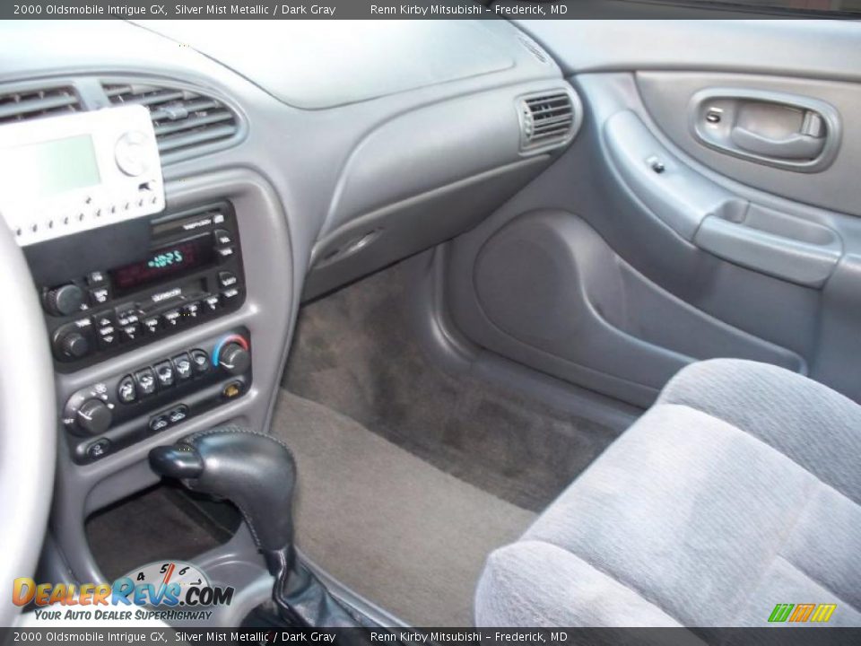 2000 Oldsmobile Intrigue GX Silver Mist Metallic / Dark Gray Photo #16
