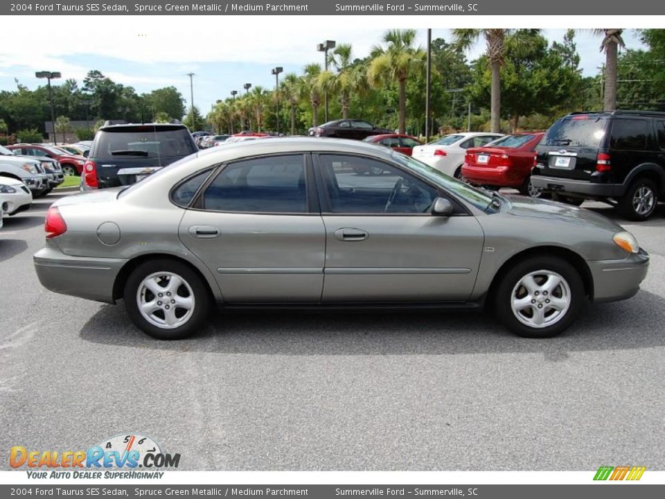 2004 Ford Taurus SES Sedan Spruce Green Metallic / Medium Parchment Photo #14