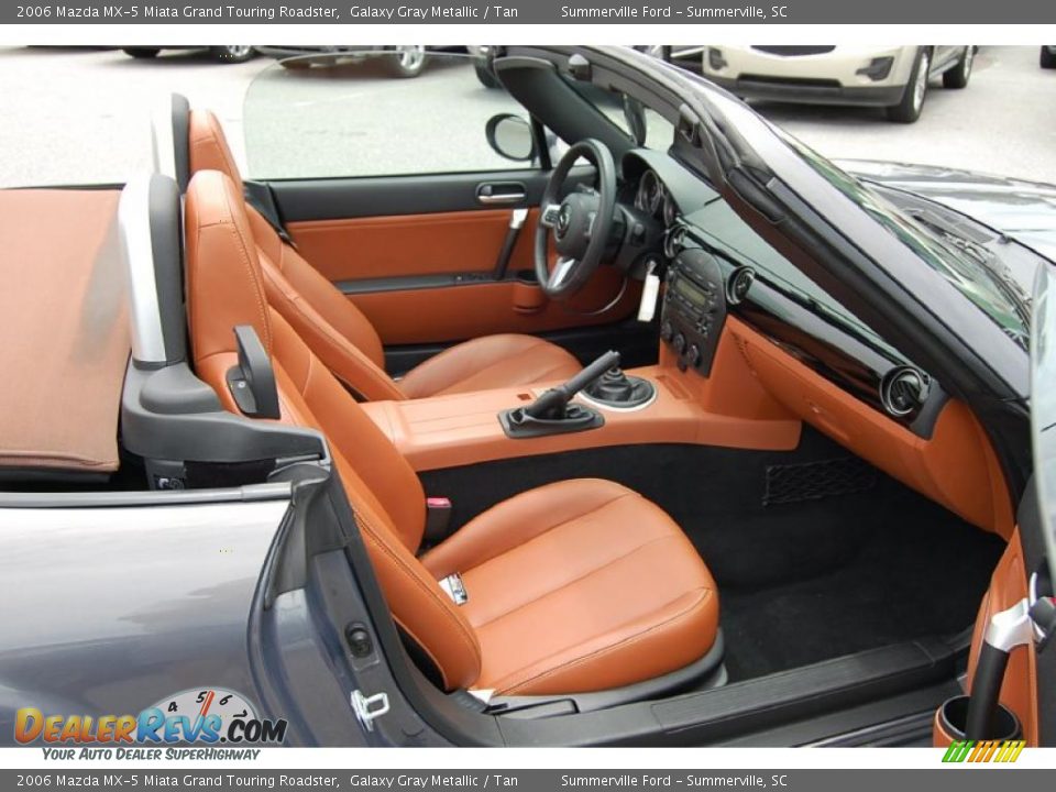 2006 Mazda MX-5 Miata Grand Touring Roadster Galaxy Gray Metallic / Tan Photo #11