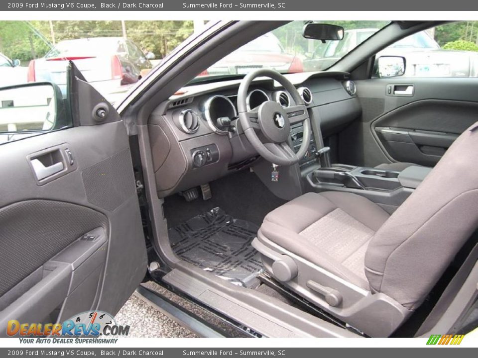 2009 Ford Mustang V6 Coupe Black / Dark Charcoal Photo #4