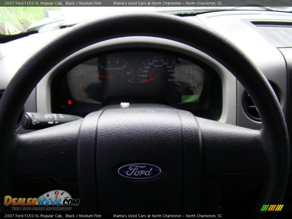 2007 Ford F150 XL Regular Cab Black / Medium Flint Photo #22