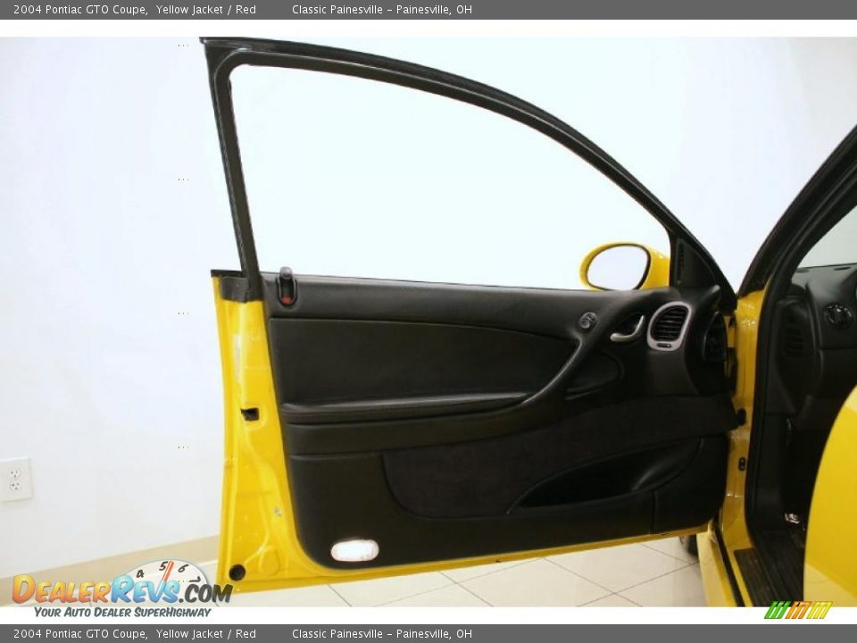2004 Pontiac GTO Coupe Yellow Jacket / Red Photo #8