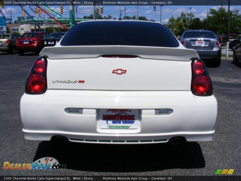 2005 Chevrolet Monte Carlo Supercharged SS White / Ebony Photo #4