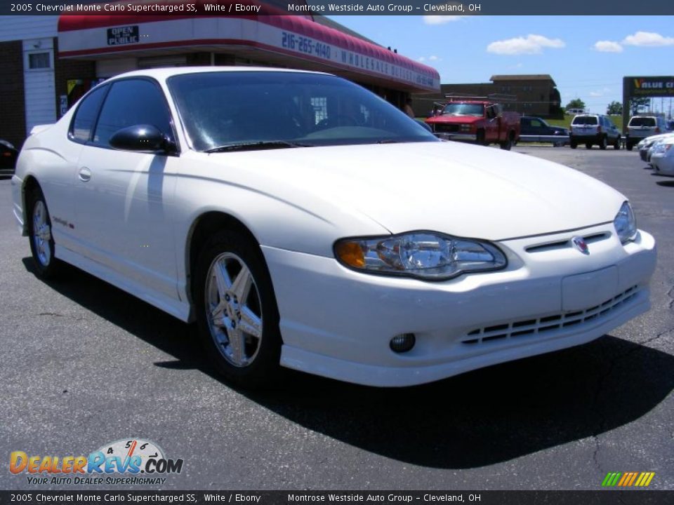 2005 Chevrolet Monte Carlo Supercharged SS White / Ebony Photo #7