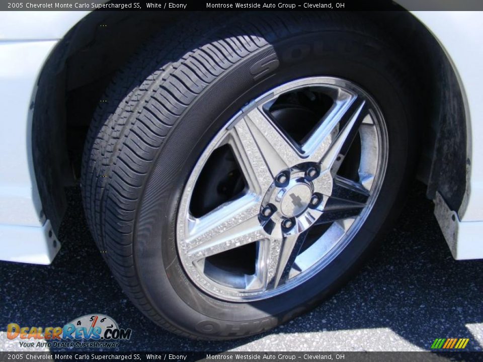 2005 Chevrolet Monte Carlo Supercharged SS White / Ebony Photo #29