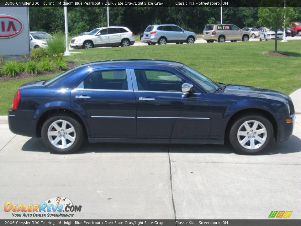 2006 Chrysler 300 Touring Midnight Blue Pearlcoat / Dark Slate Gray/Light Slate Gray Photo #2