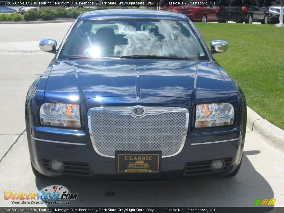 2006 Chrysler 300 Touring Midnight Blue Pearlcoat / Dark Slate Gray/Light Slate Gray Photo #8