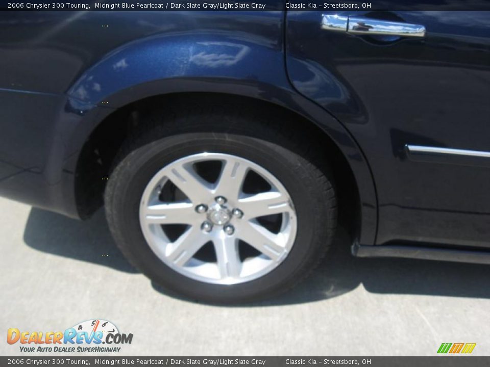 2006 Chrysler 300 Touring Midnight Blue Pearlcoat / Dark Slate Gray/Light Slate Gray Photo #12