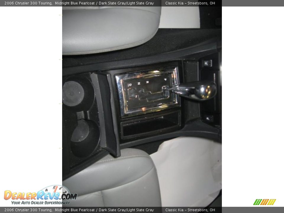 2006 Chrysler 300 Touring Midnight Blue Pearlcoat / Dark Slate Gray/Light Slate Gray Photo #22