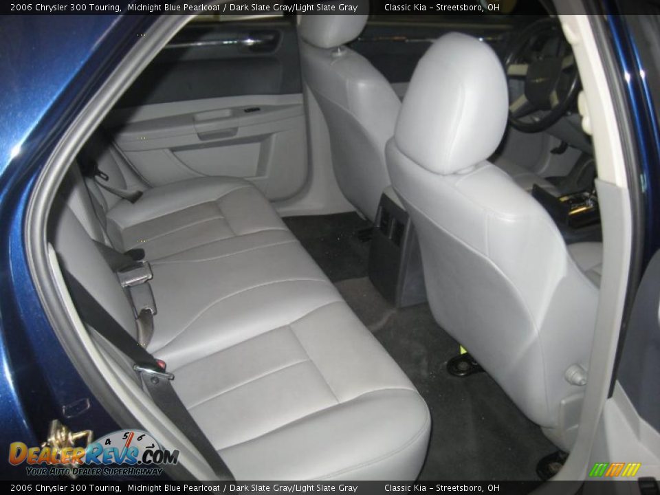 2006 Chrysler 300 Touring Midnight Blue Pearlcoat / Dark Slate Gray/Light Slate Gray Photo #25