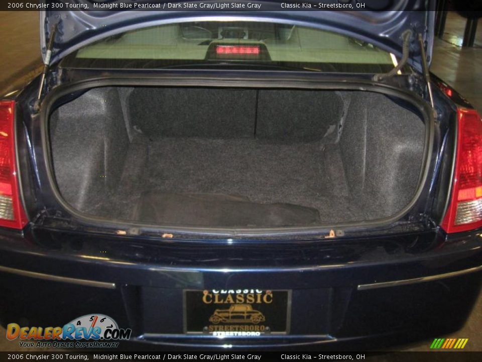 2006 Chrysler 300 Touring Midnight Blue Pearlcoat / Dark Slate Gray/Light Slate Gray Photo #27
