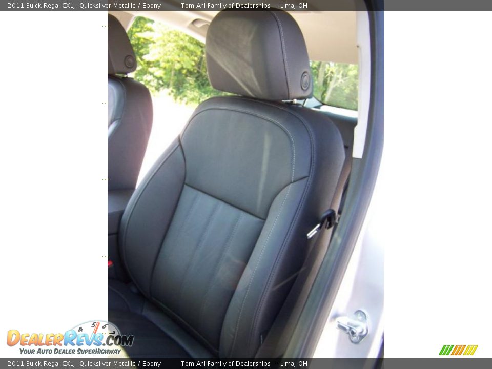 2011 Buick Regal CXL Quicksilver Metallic / Ebony Photo #10