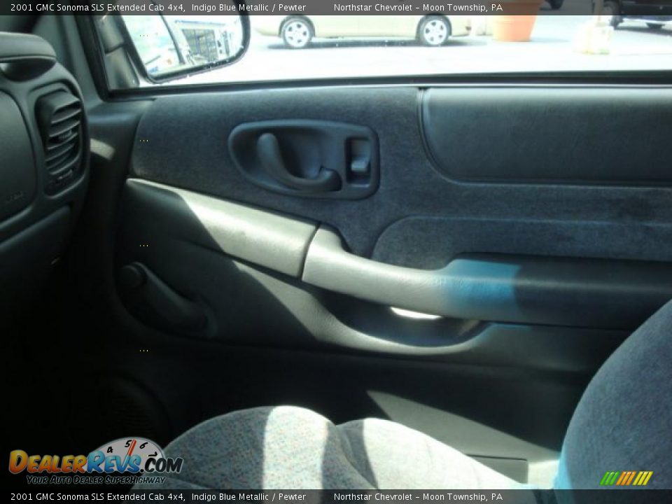 2001 GMC Sonoma SLS Extended Cab 4x4 Indigo Blue Metallic / Pewter Photo #15