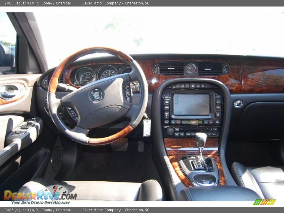 2005 Jaguar XJ XJR Ebony / Charcoal Photo #3