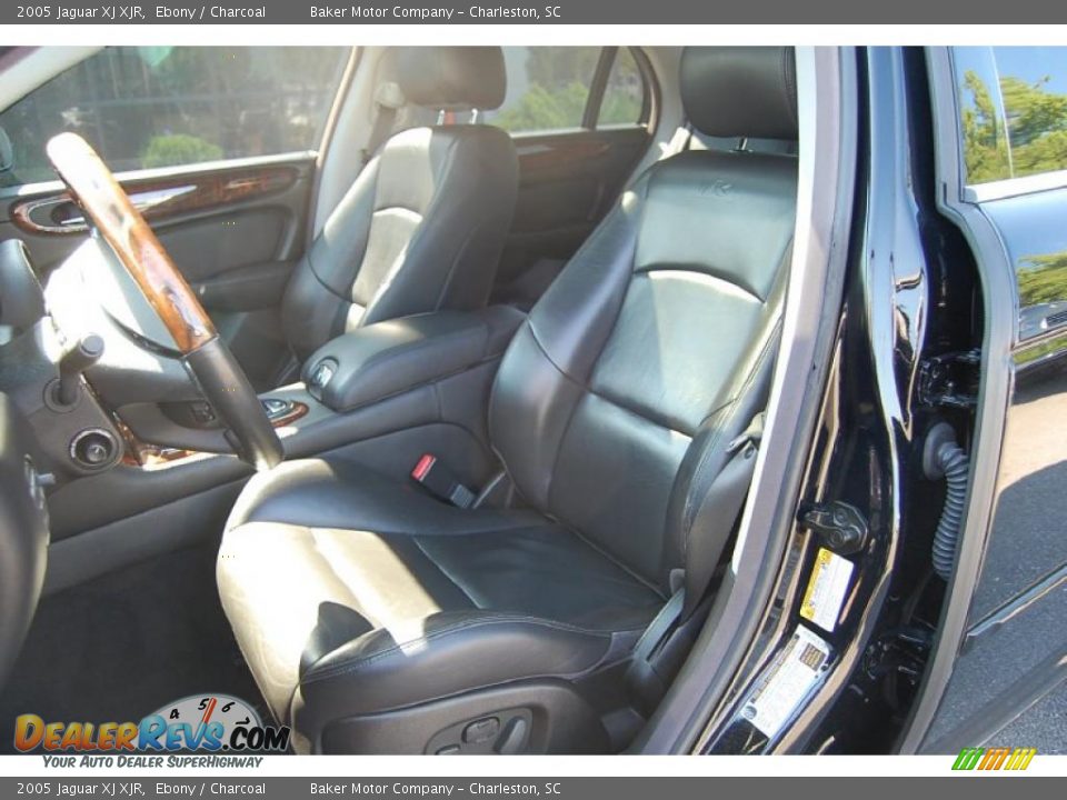 2005 Jaguar XJ XJR Ebony / Charcoal Photo #6