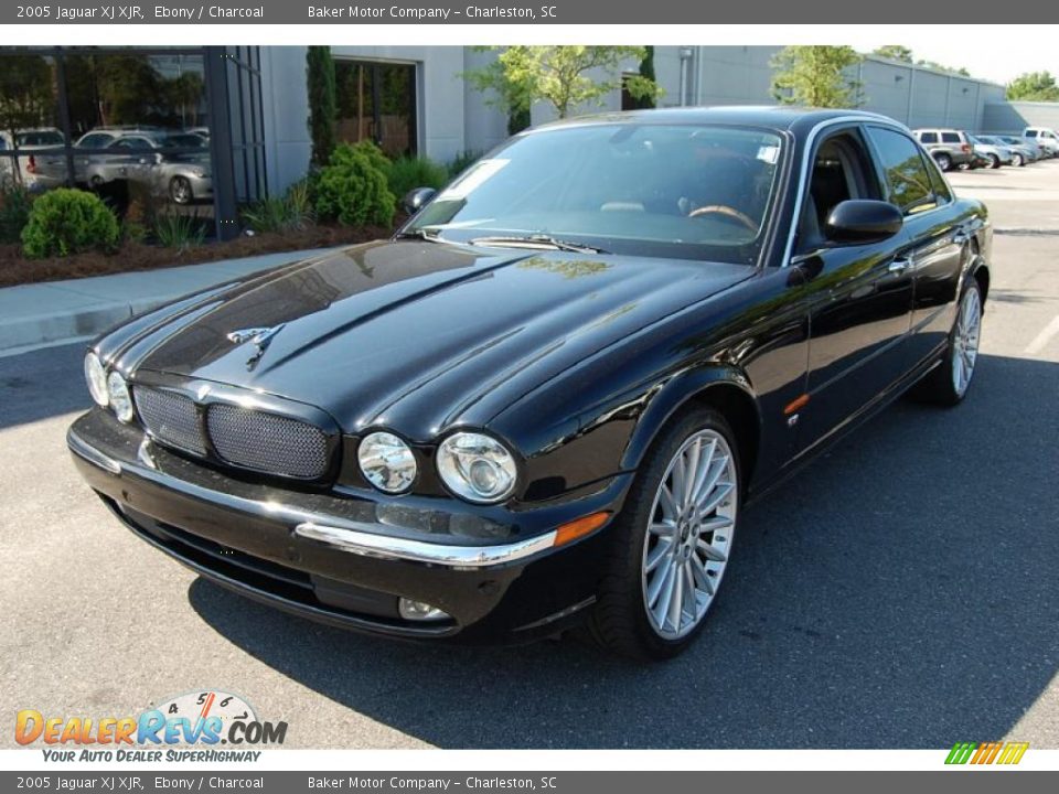 2005 Jaguar XJ XJR Ebony / Charcoal Photo #13