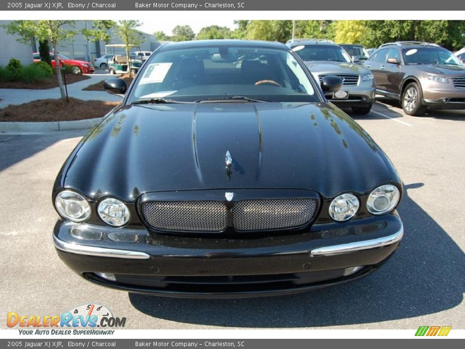 2005 Jaguar XJ XJR Ebony / Charcoal Photo #14