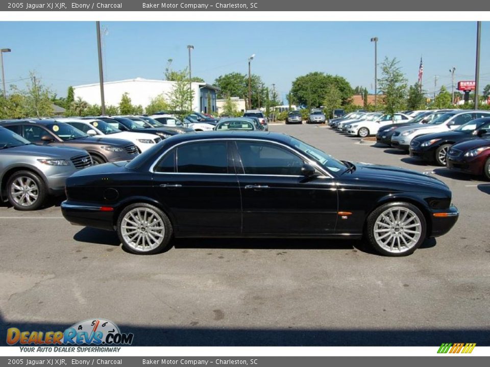 2005 Jaguar XJ XJR Ebony / Charcoal Photo #15