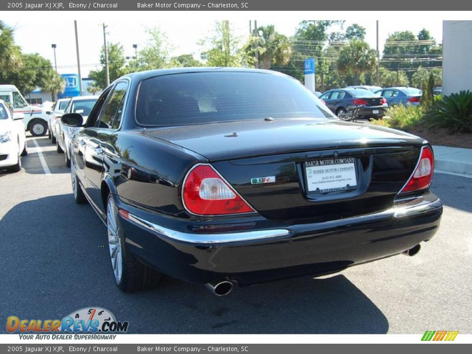 2005 Jaguar XJ XJR Ebony / Charcoal Photo #18