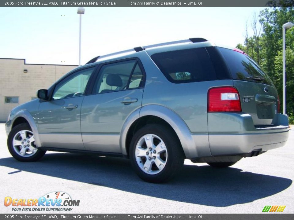 2005 Ford Freestyle SEL AWD Titanium Green Metallic / Shale Photo #4