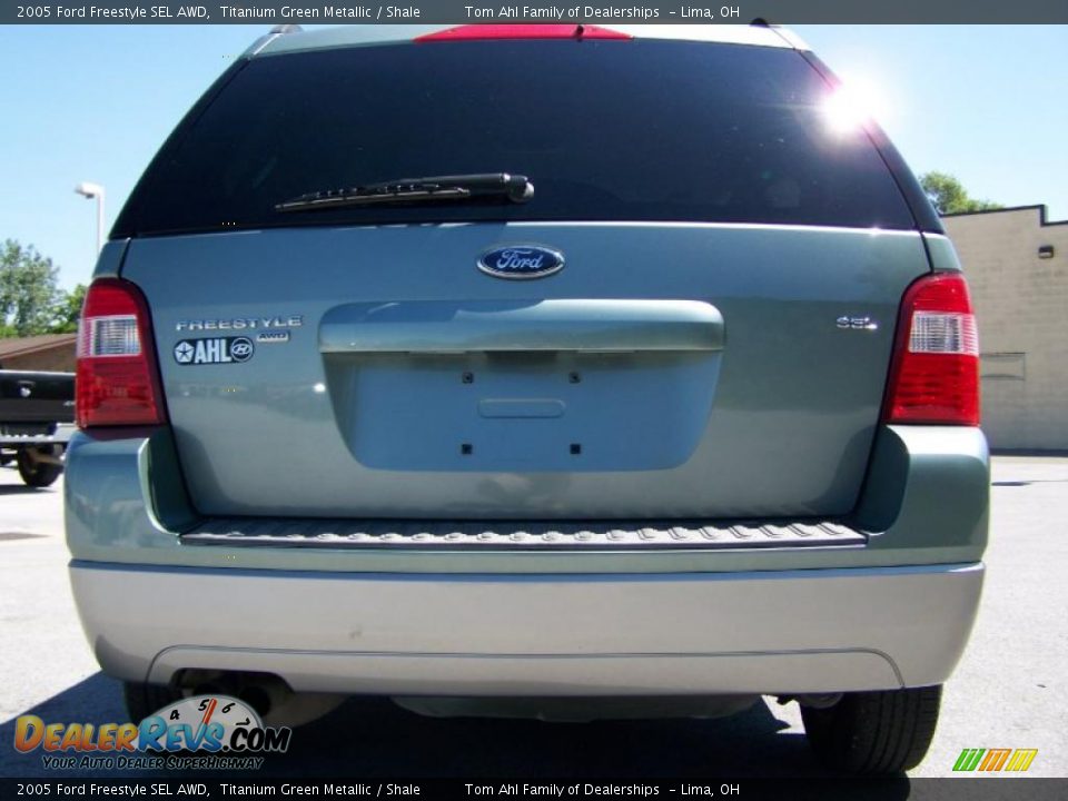 2005 Ford Freestyle SEL AWD Titanium Green Metallic / Shale Photo #6