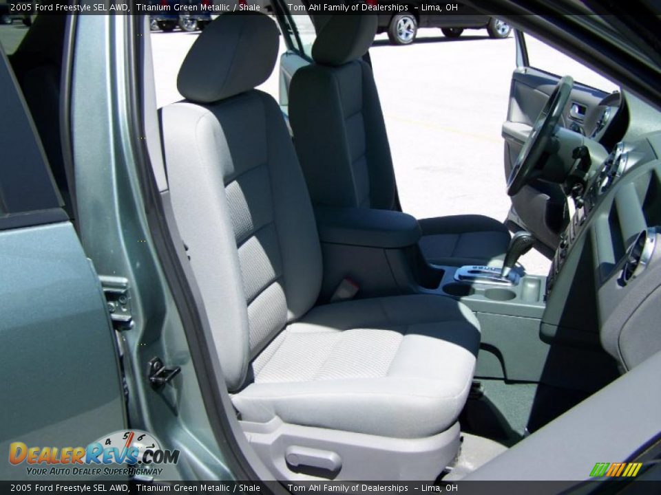 2005 Ford Freestyle SEL AWD Titanium Green Metallic / Shale Photo #14