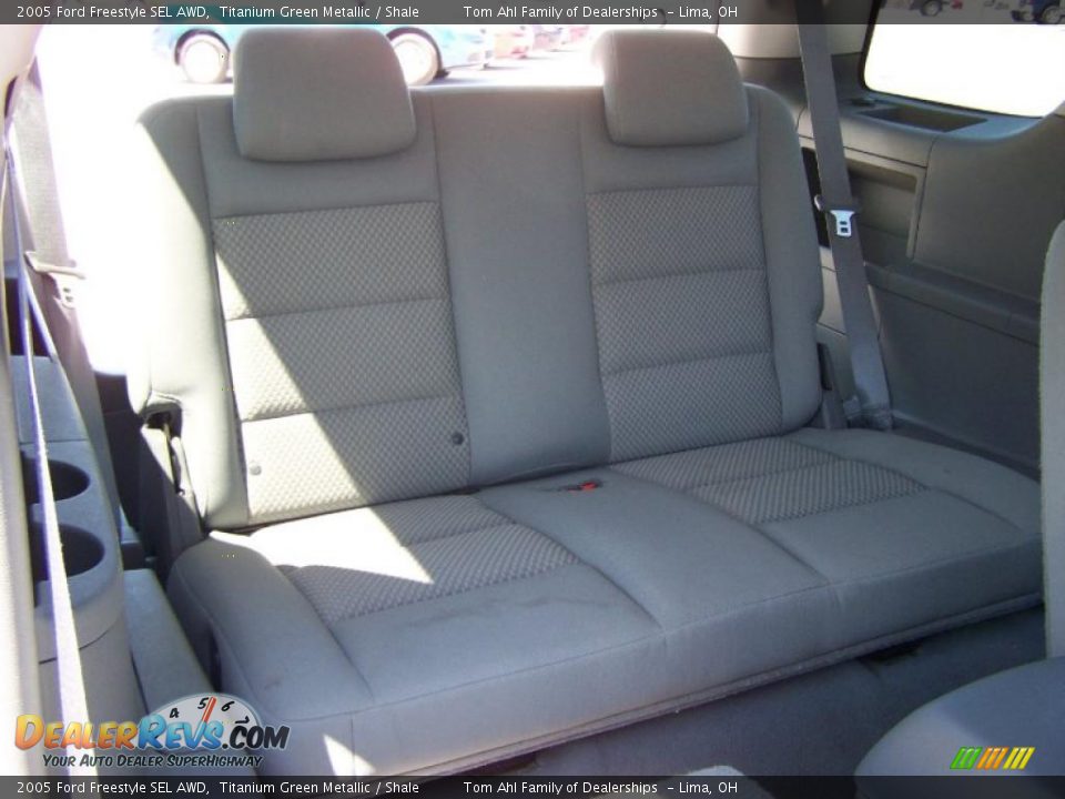 2005 Ford Freestyle SEL AWD Titanium Green Metallic / Shale Photo #15