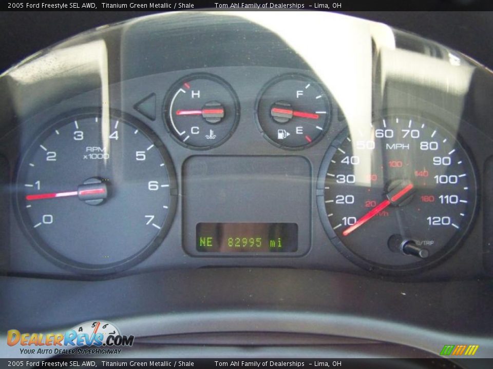 2005 Ford Freestyle SEL AWD Titanium Green Metallic / Shale Photo #18