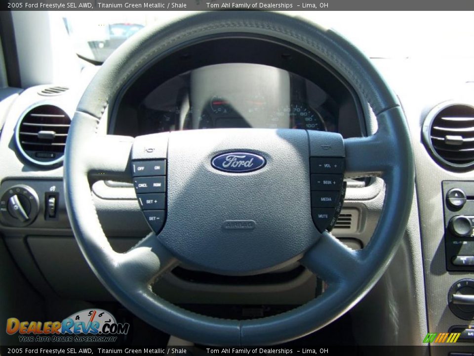 2005 Ford Freestyle SEL AWD Titanium Green Metallic / Shale Photo #19