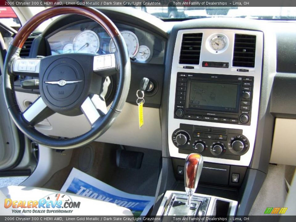 2006 Chrysler 300 C HEMI AWD Linen Gold Metallic / Dark Slate Gray/Light Graystone Photo #19