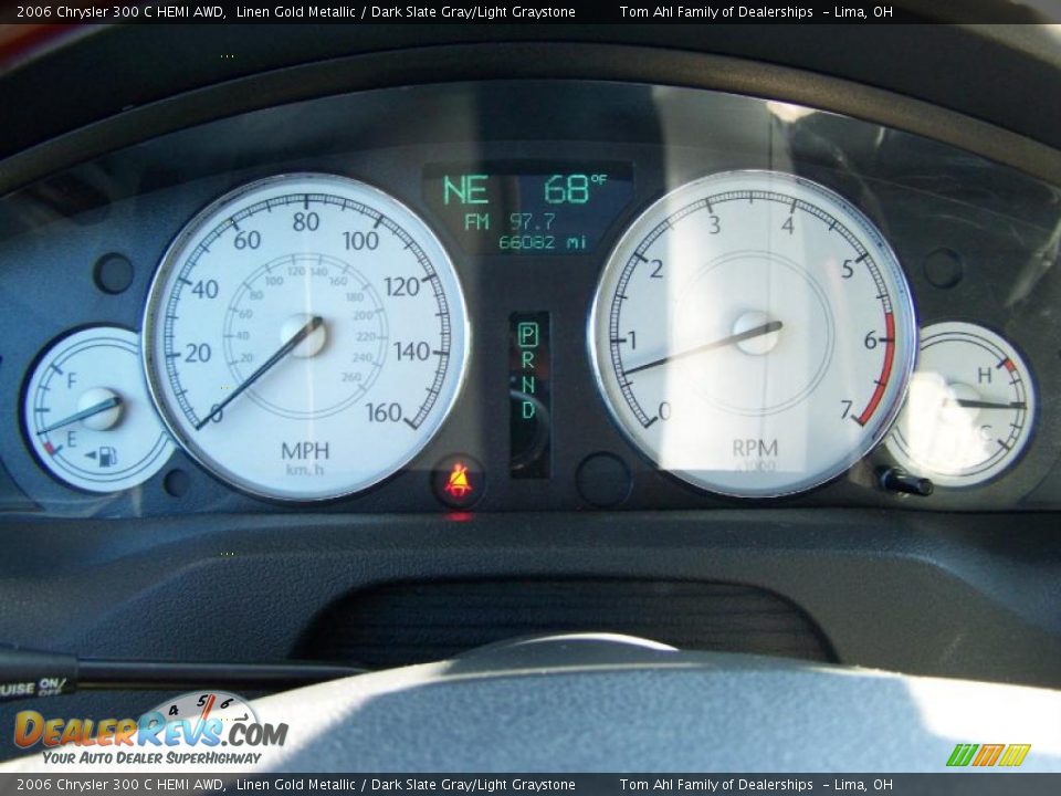 2006 Chrysler 300 C HEMI AWD Linen Gold Metallic / Dark Slate Gray/Light Graystone Photo #21