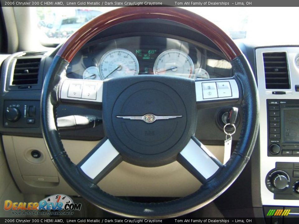 2006 Chrysler 300 C HEMI AWD Linen Gold Metallic / Dark Slate Gray/Light Graystone Photo #22