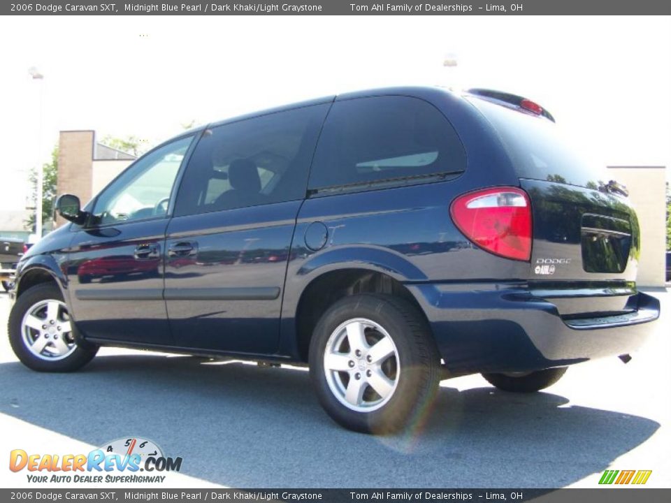 2006 Dodge Caravan SXT Midnight Blue Pearl / Dark Khaki/Light Graystone Photo #3