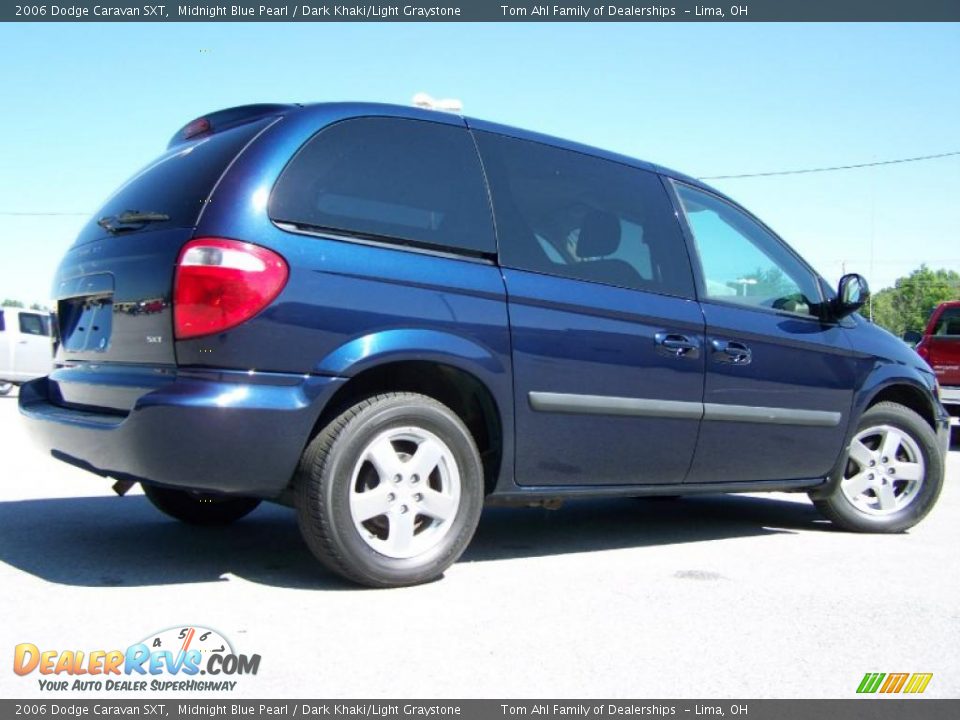 2006 Dodge Caravan SXT Midnight Blue Pearl / Dark Khaki/Light Graystone Photo #6