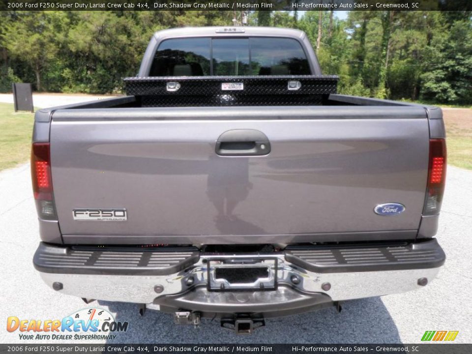 2006 Ford F250 Super Duty Lariat Crew Cab 4x4 Dark Shadow Gray Metallic / Medium Flint Photo #8