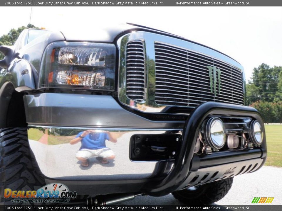 2006 Ford F250 Super Duty Lariat Crew Cab 4x4 Dark Shadow Gray Metallic / Medium Flint Photo #17