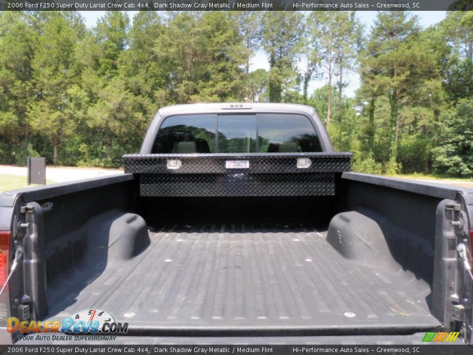 2006 Ford F250 Super Duty Lariat Crew Cab 4x4 Dark Shadow Gray Metallic / Medium Flint Photo #27