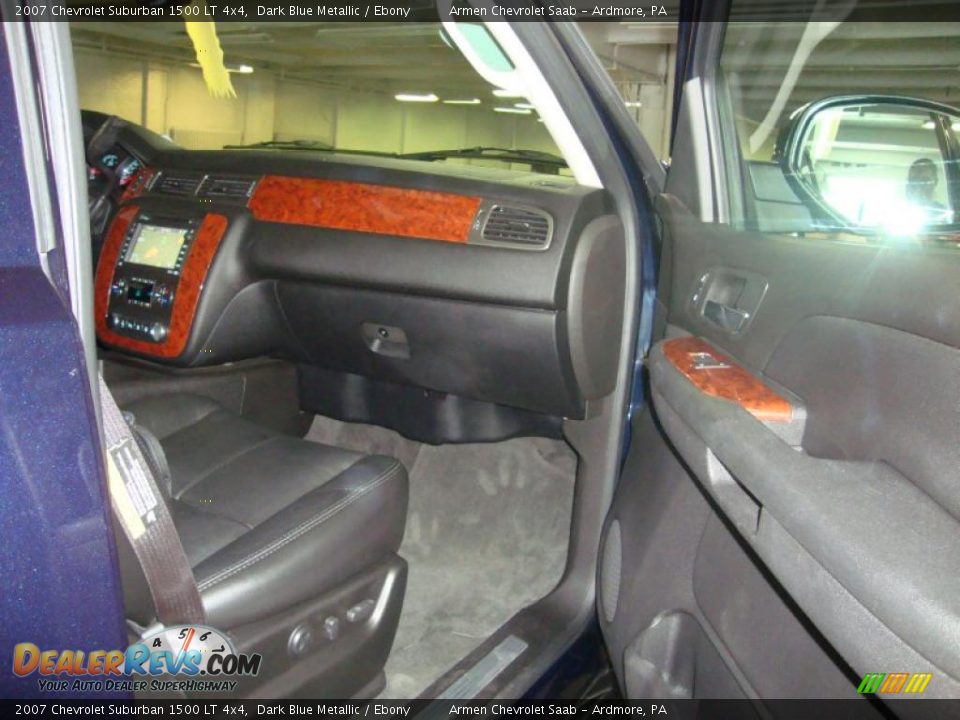 2007 Chevrolet Suburban 1500 LT 4x4 Dark Blue Metallic / Ebony Photo #19