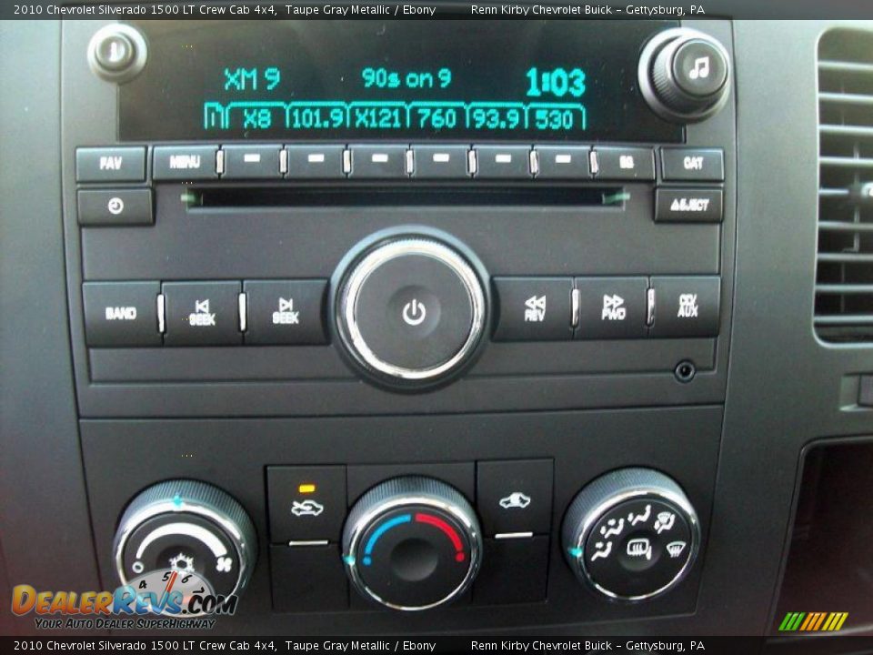 2010 Chevrolet Silverado 1500 LT Crew Cab 4x4 Taupe Gray Metallic / Ebony Photo #18