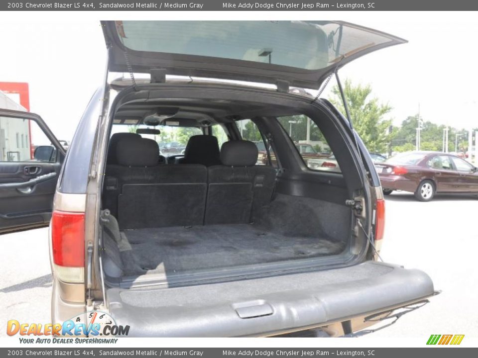2003 Chevrolet Blazer LS 4x4 Sandalwood Metallic / Medium Gray Photo #7